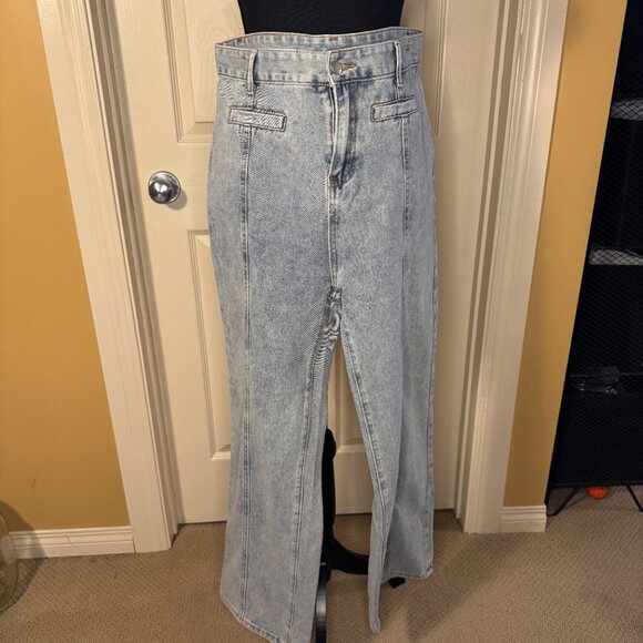 Red Star Denim Boot Cut Pants - Picture 3 of 6